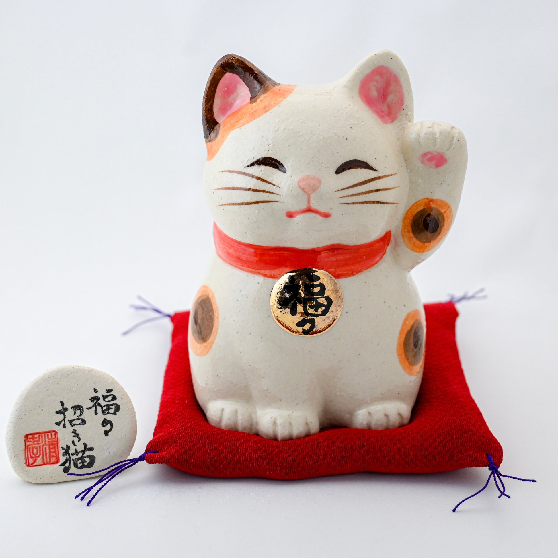 Japanese White Maneki Neko Lucky Cat – Left Paw Raised Medium Size, Seto Ware, Craft Yuu-Ki
