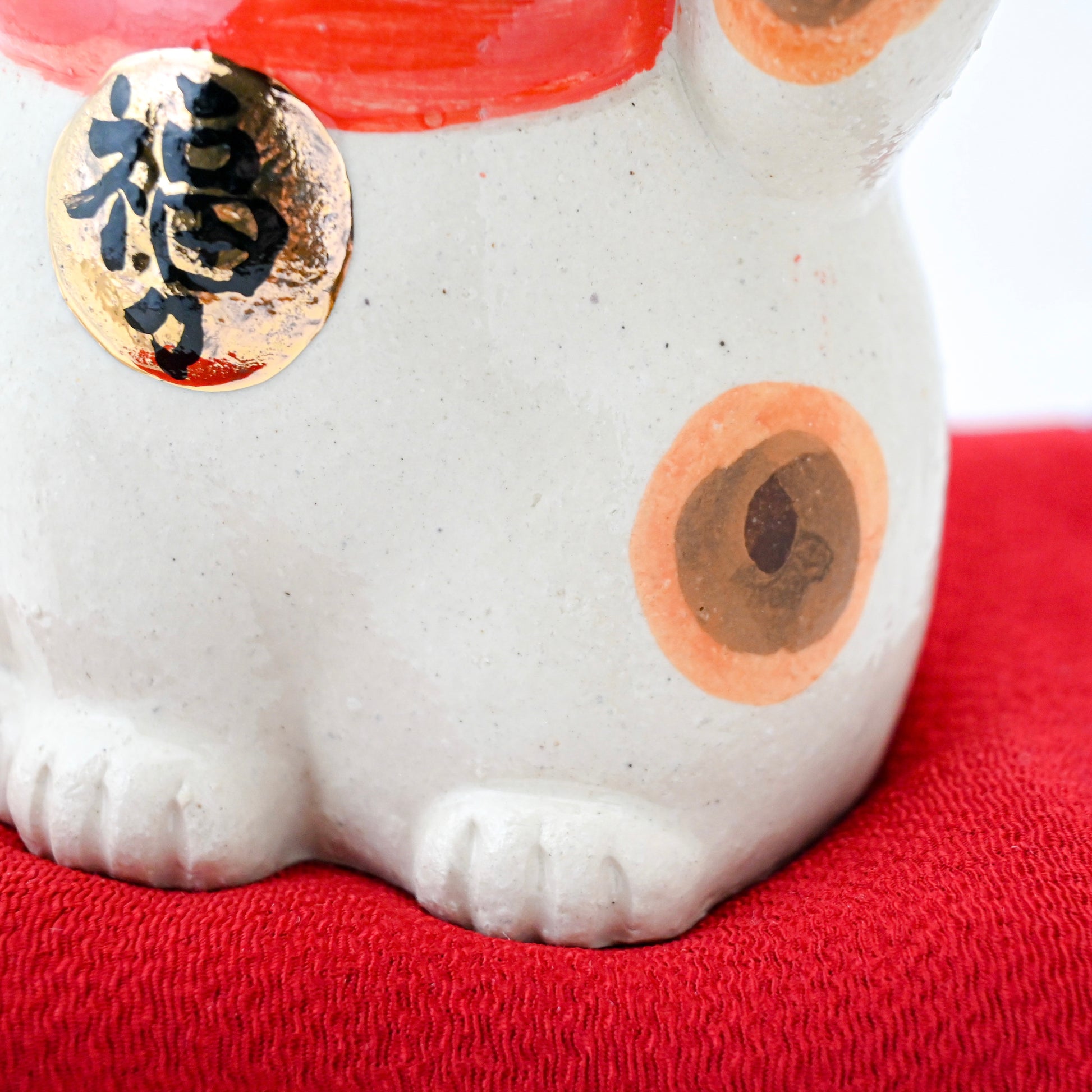 Japanese White Maneki Neko Lucky Cat – Left Paw Raised Medium Size, Seto Ware, Craft Yuu-Ki
