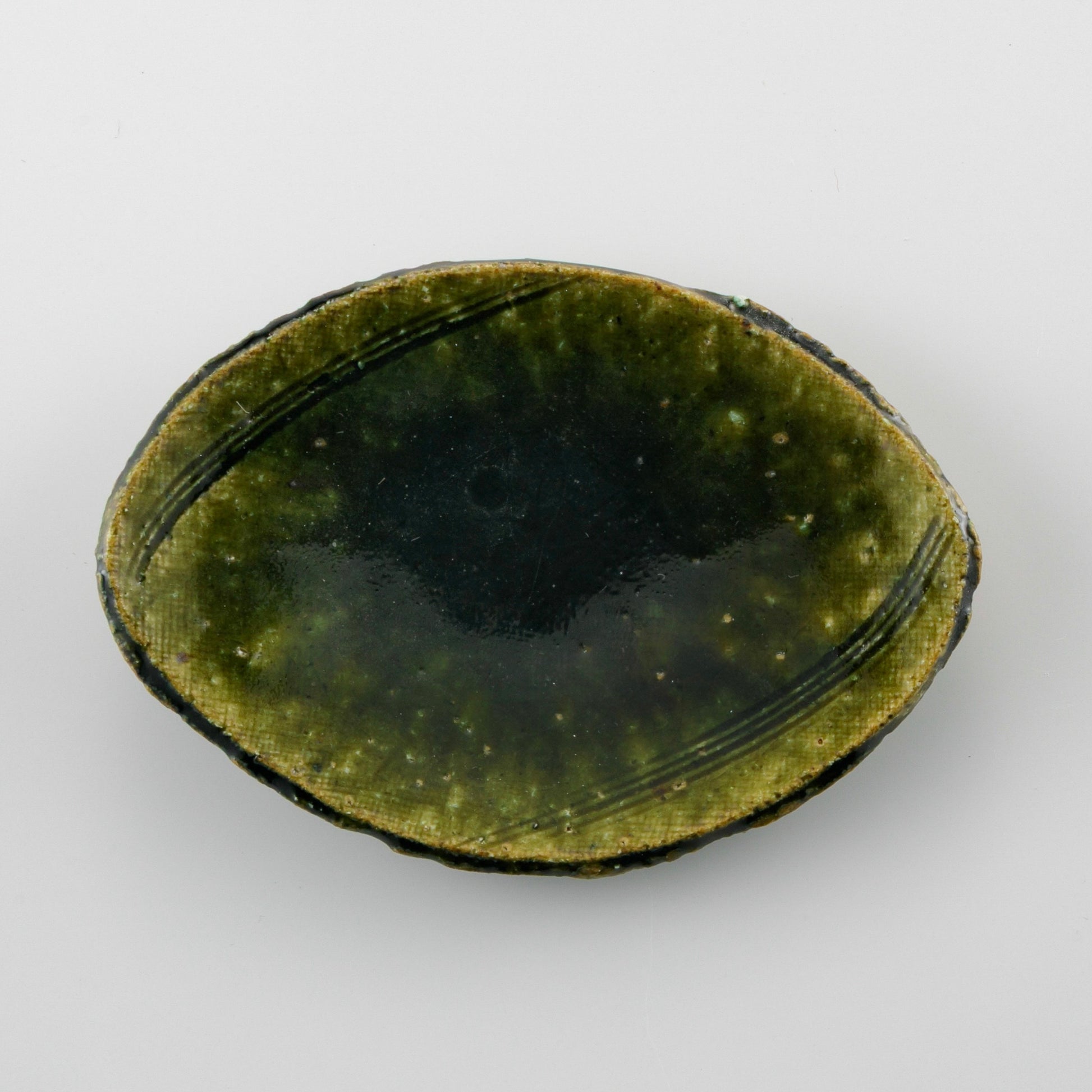 Japanese Oribe Green Glaze Oval Small Plate – Seto Ware Pottery by Jun Tanahashi
