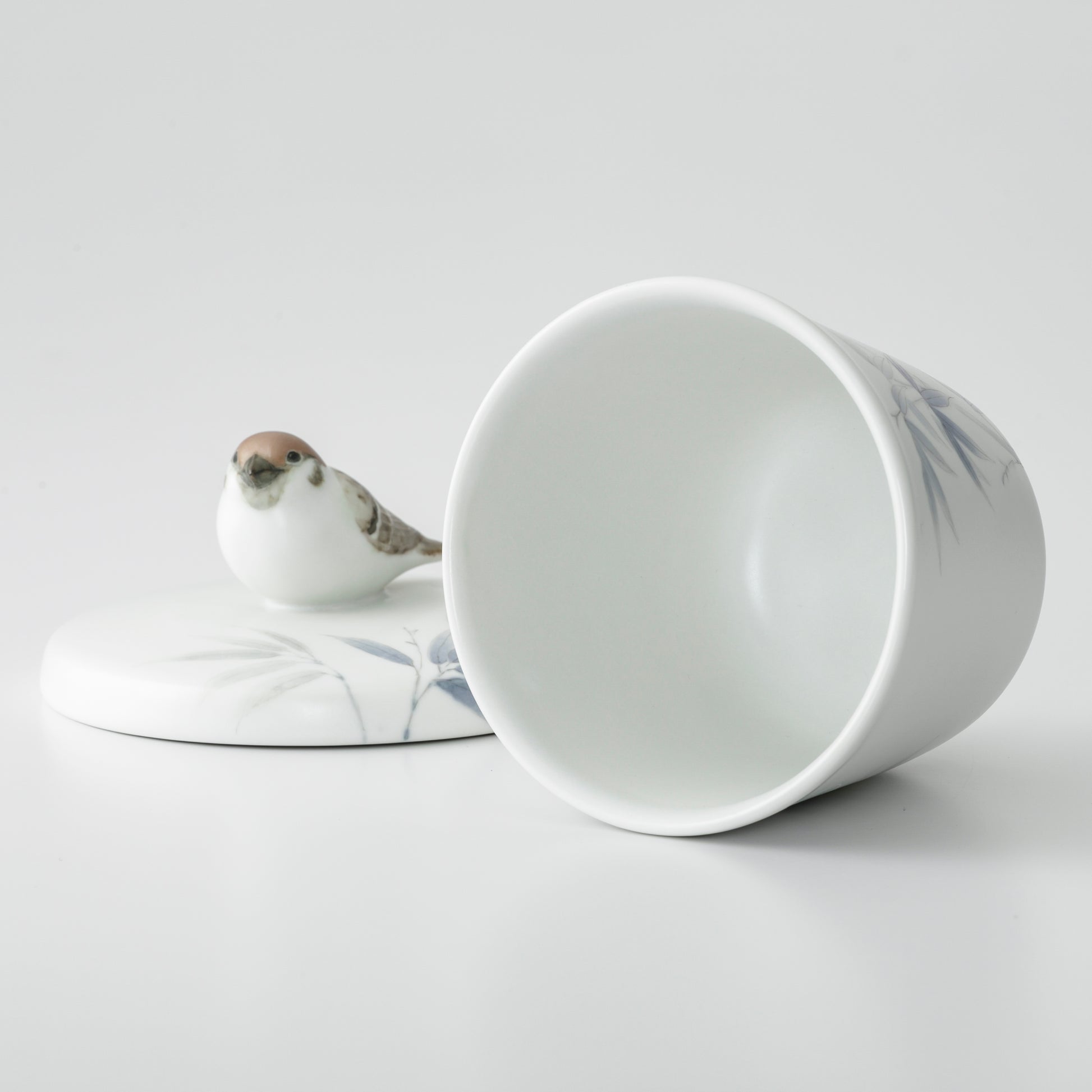 Swallow & Bamboo  Lidded cup