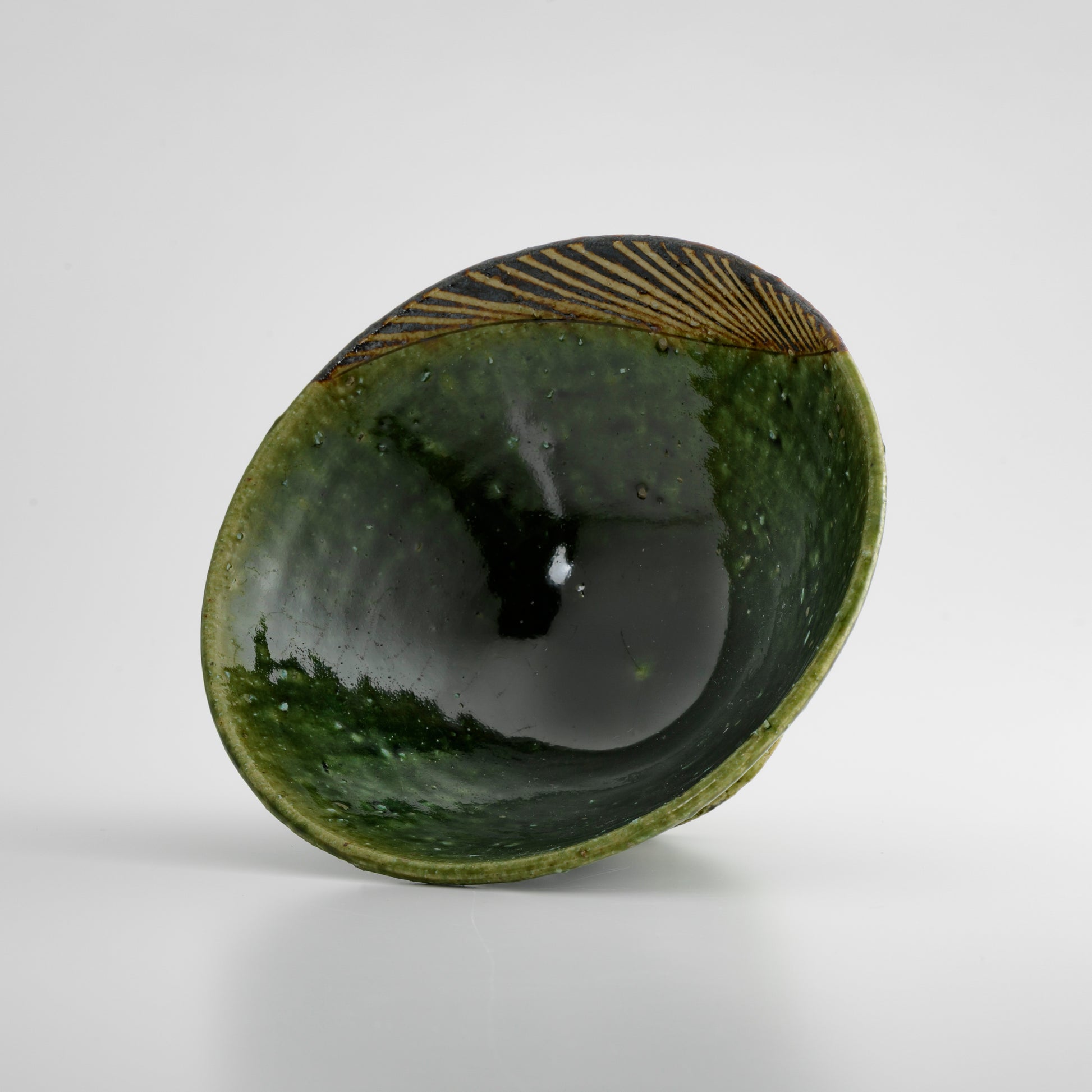 Oribe Chawan Rice Bowl Iron Painting Design