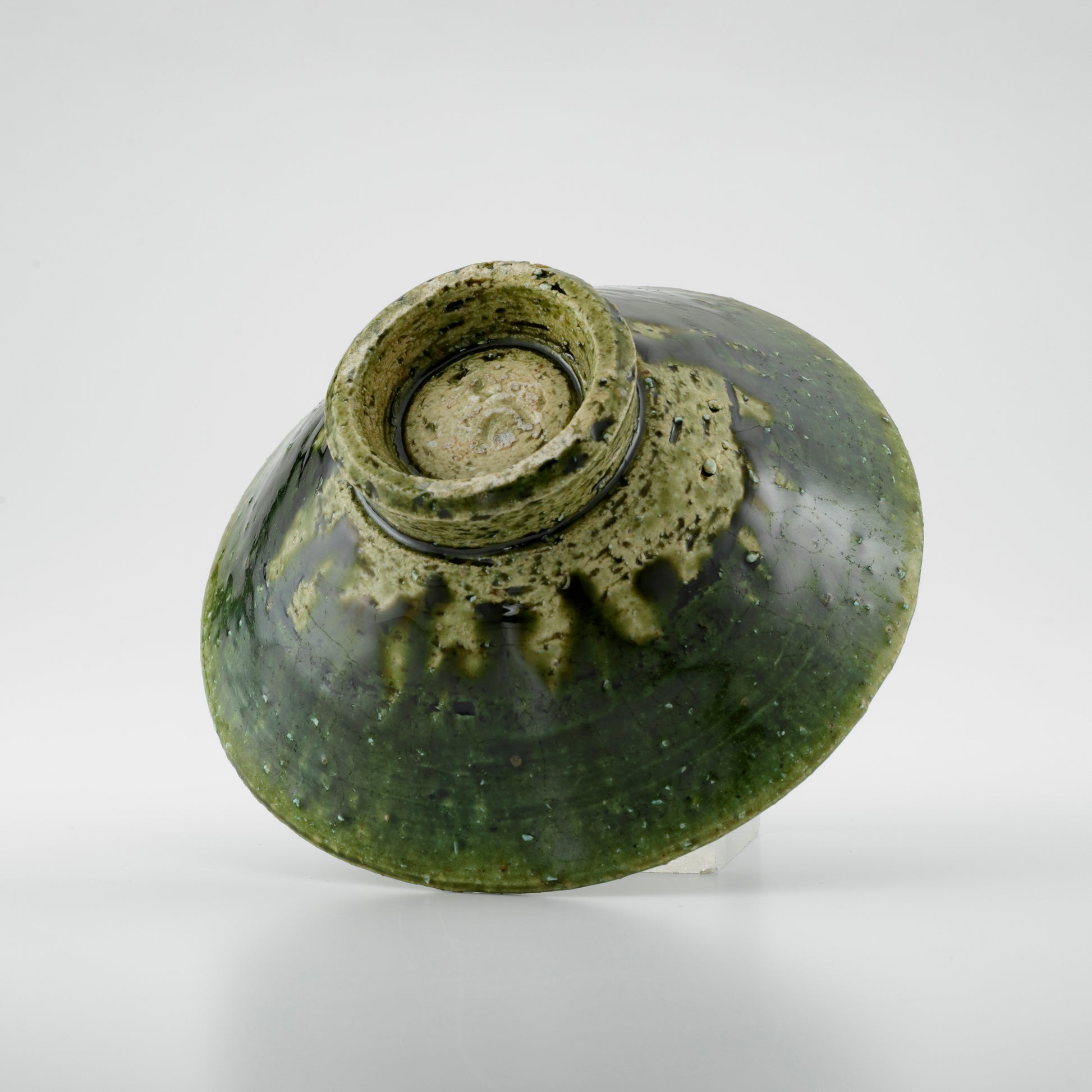 Oribe Chawan Rice Bowl Iron Painting Design