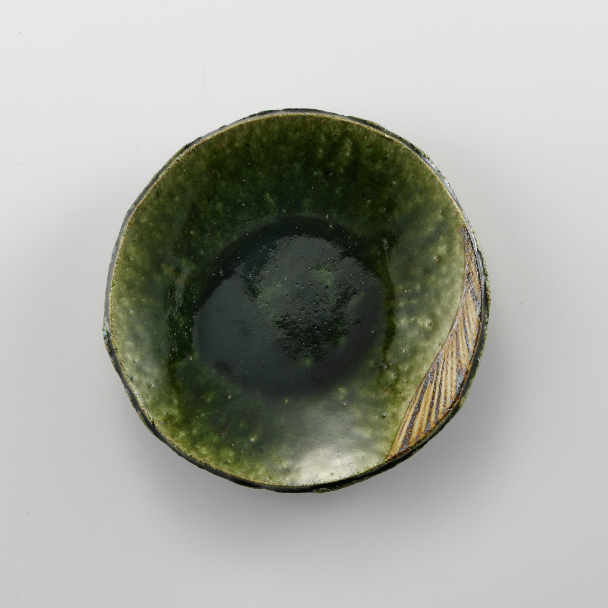 Oribe Round Plate Iron Painting Design