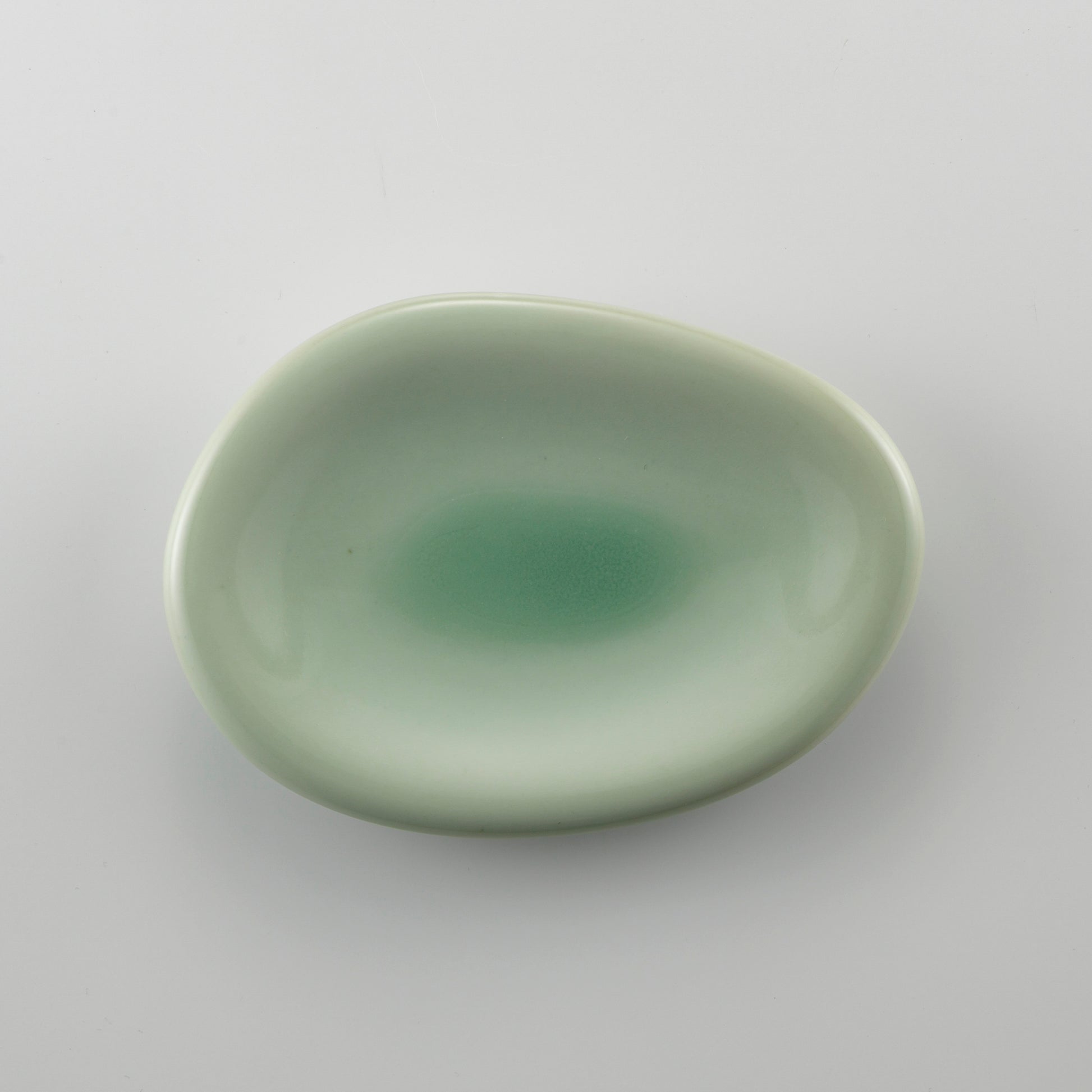 Haiyu Green Bean Shape Plate