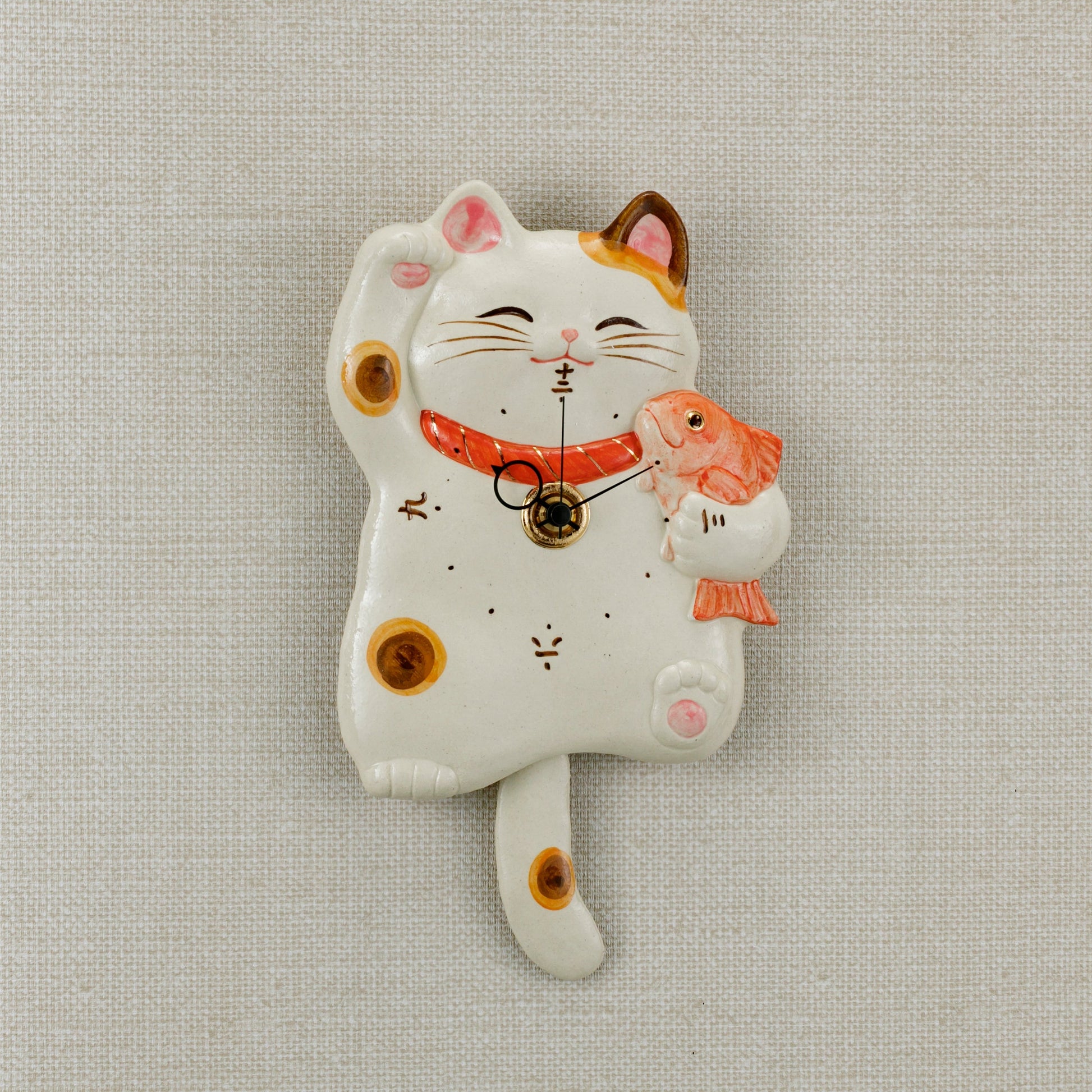 Japanese Maneki Neko Lucky Cat Pendulum Wall Clock – Right Paw Raised, Holding Tai Fish – Seto Ware, Craft Yuuki