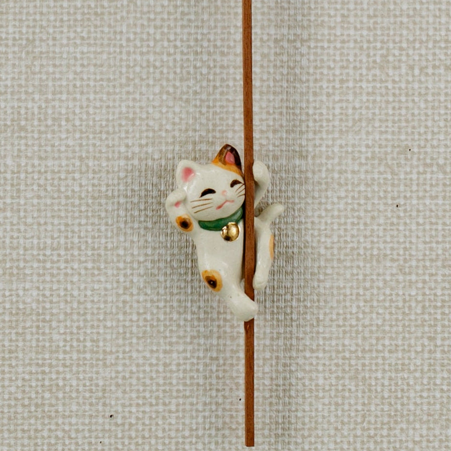 Japanese Maneki Neko Lucky Cat Pendulum Wall Clock Pair – Seto Ware, Craft Yuuki