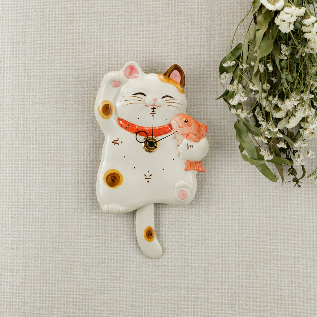 Maneki Neko Pendulum Wall Clock Tai
