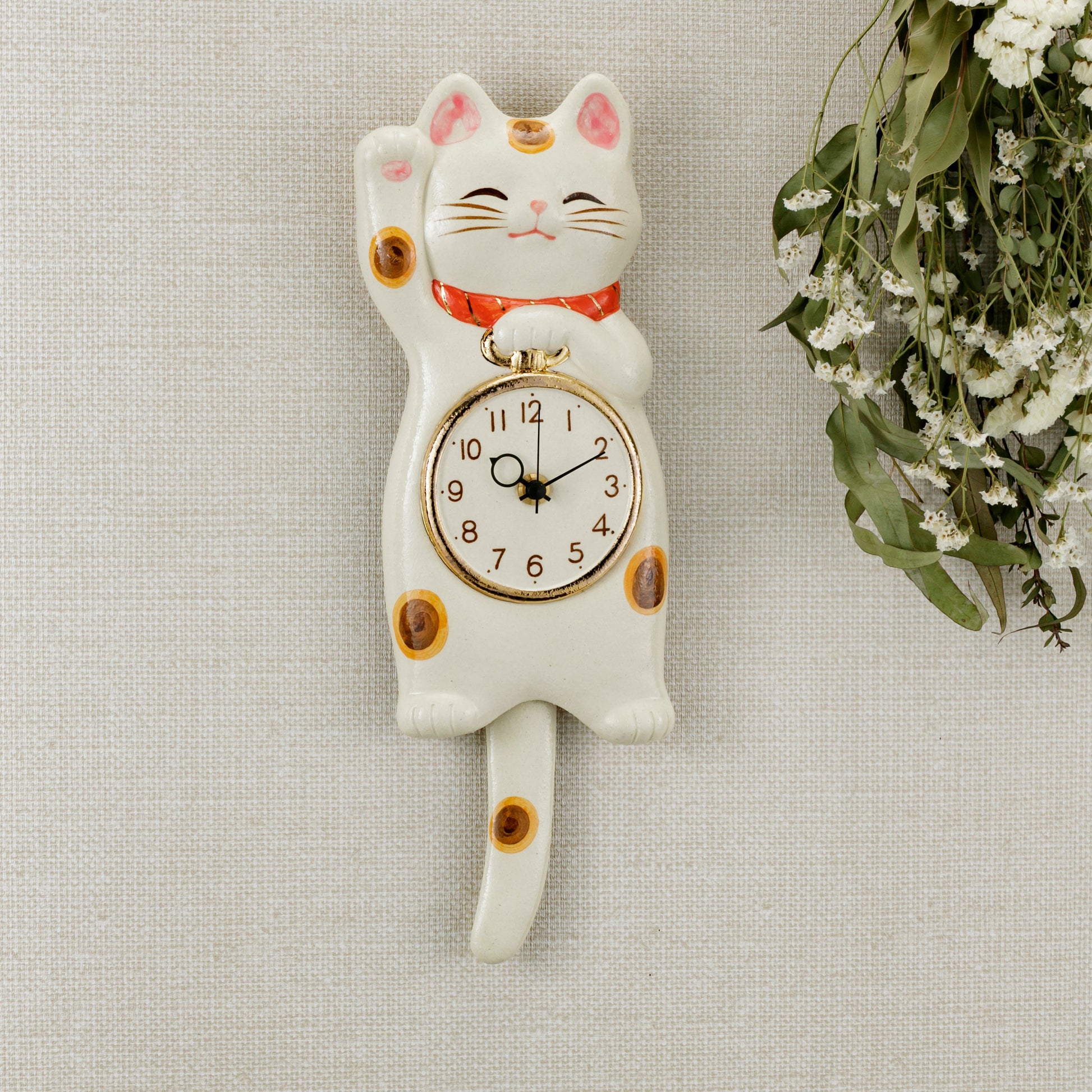 Japanese Maneki Neko Lucky Cat Pendulum Wall Clock White – Seto Ware, Craft-Yuuki