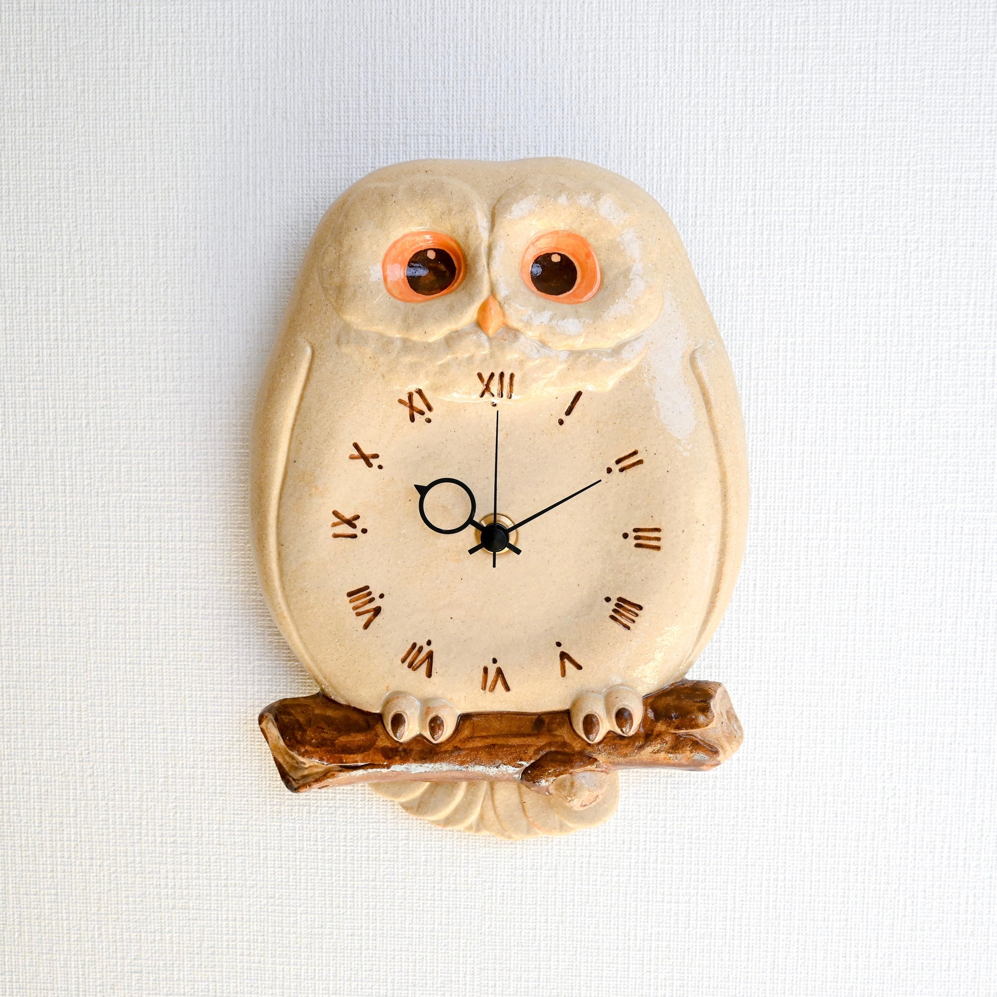 Japanese Lucky Owl (“FUKURO”) Pendulum Wall Clock – Seto Ware, Craft Yuuki