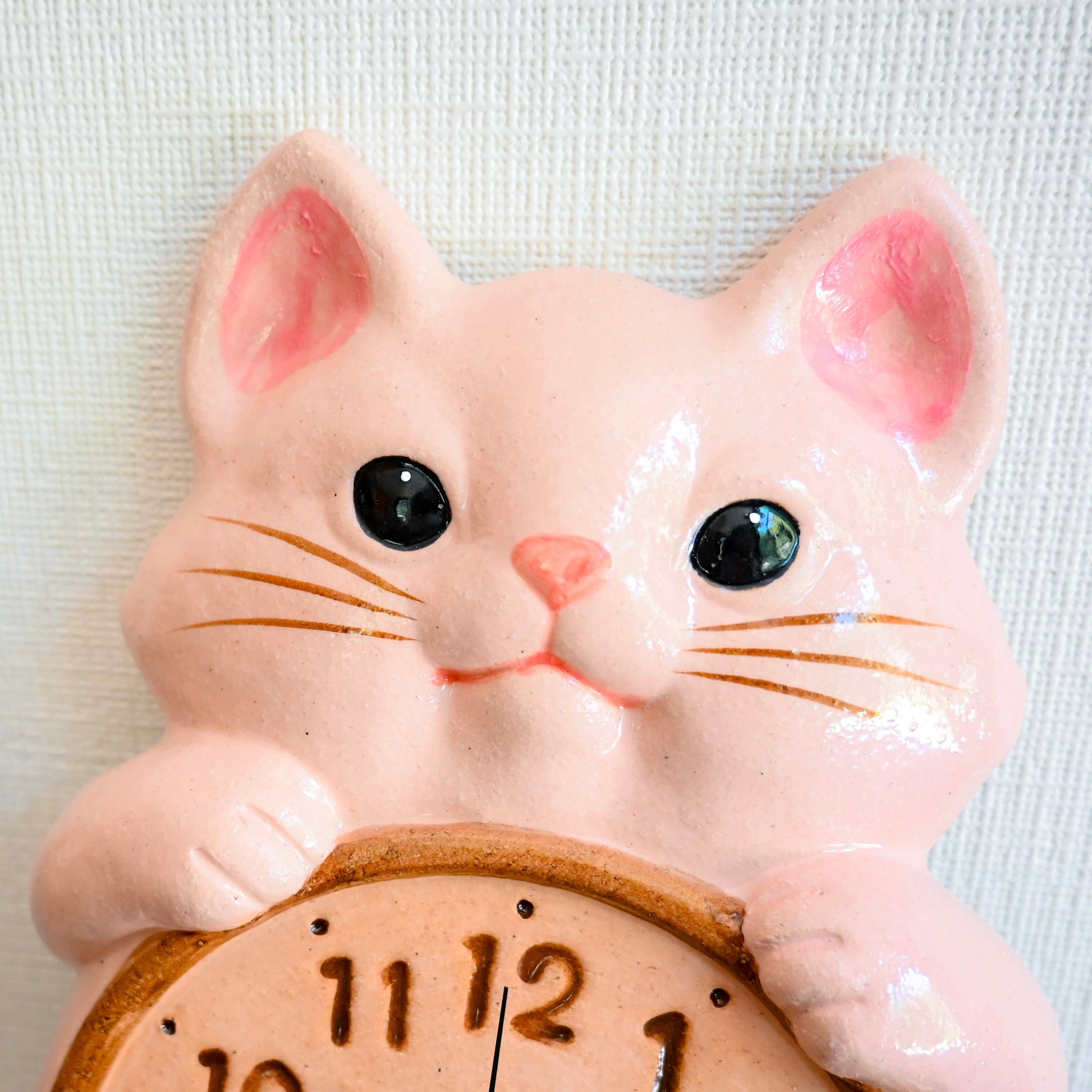 Japanese Maneki Neko Lucky Cat Pendulum Wall Clock Sakura Light Pink - Seto ware, Craft-Yuuki