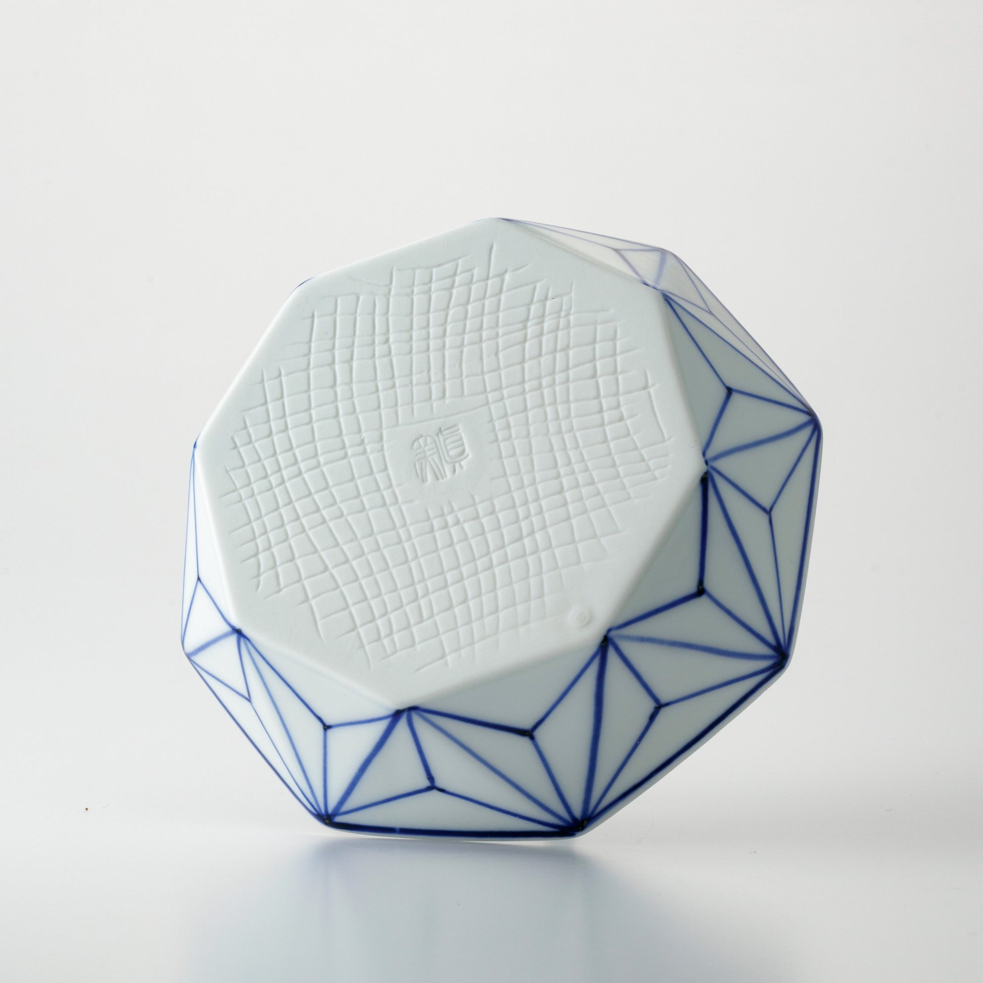 Japanese Hand-Painted Blue & White Octagonal Asa-no-Ha (Hemp Leaf) Porcelain Plate – Seto Ware by Singama