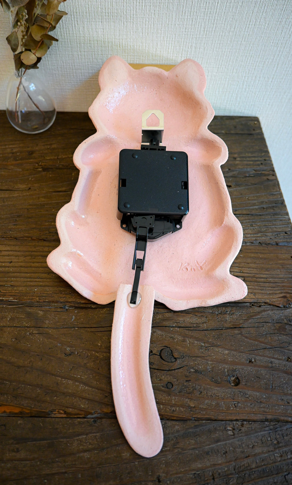 Japanese Maneki Neko Lucky Cat Pendulum Wall Clock Sakura Light Pink - Seto ware, Craft-Yuuki