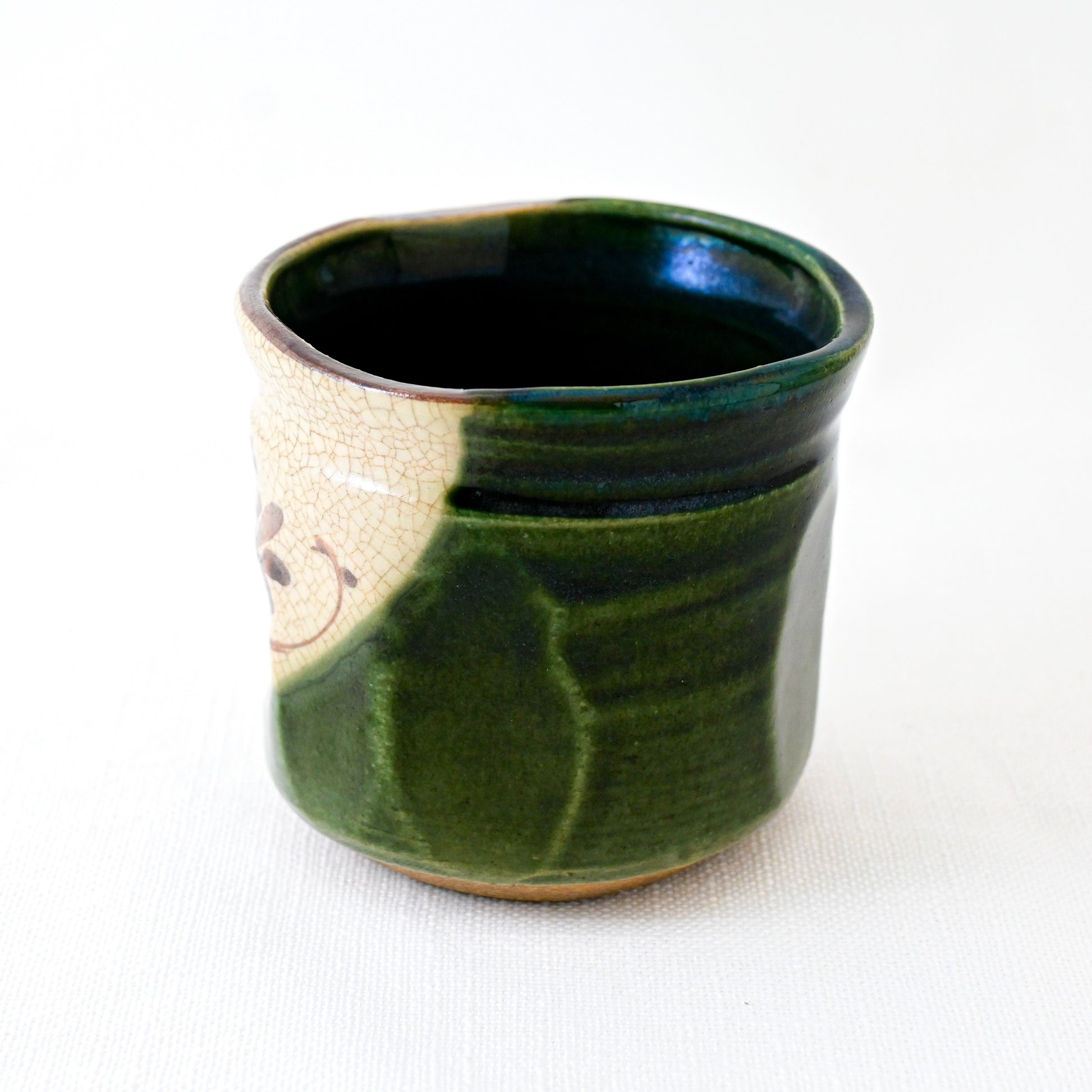 Painted Oribe Glaze Yunomi Tea Cup