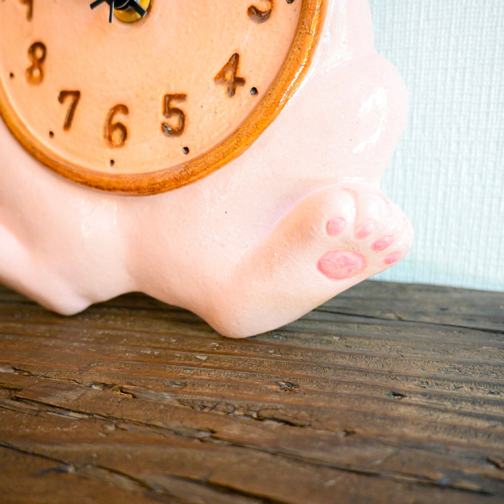 Japanese Maneki Neko Lucky Cat Pendulum Wall Clock Sakura Light Pink - Seto ware, Craft-Yuuki