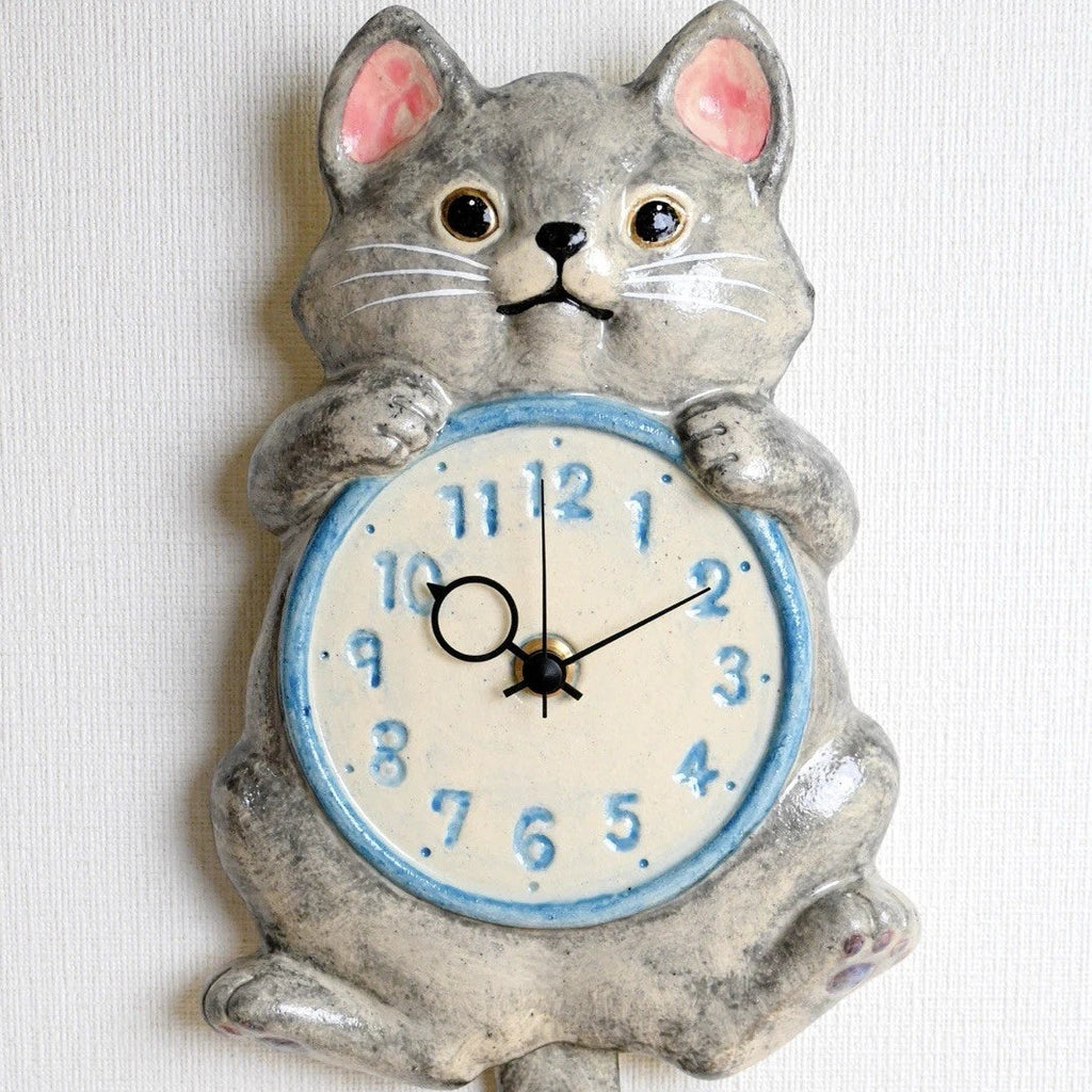 Glückskatze Pendelwanduhr von Hachiware