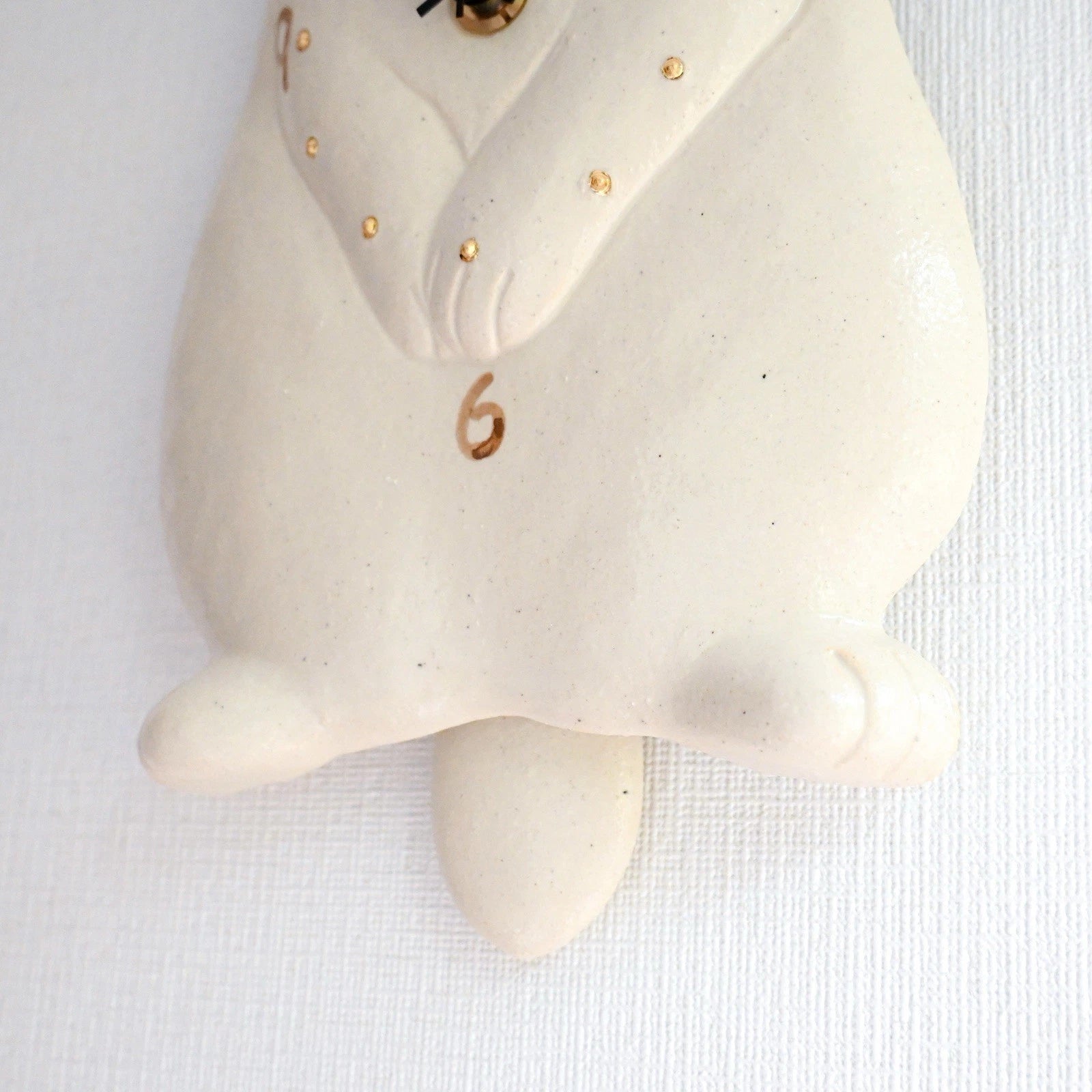 Japanese Glossy White Rabbit Pottery Pendulum Wall Clock – Seto Ware, Craft Yuu-Ki