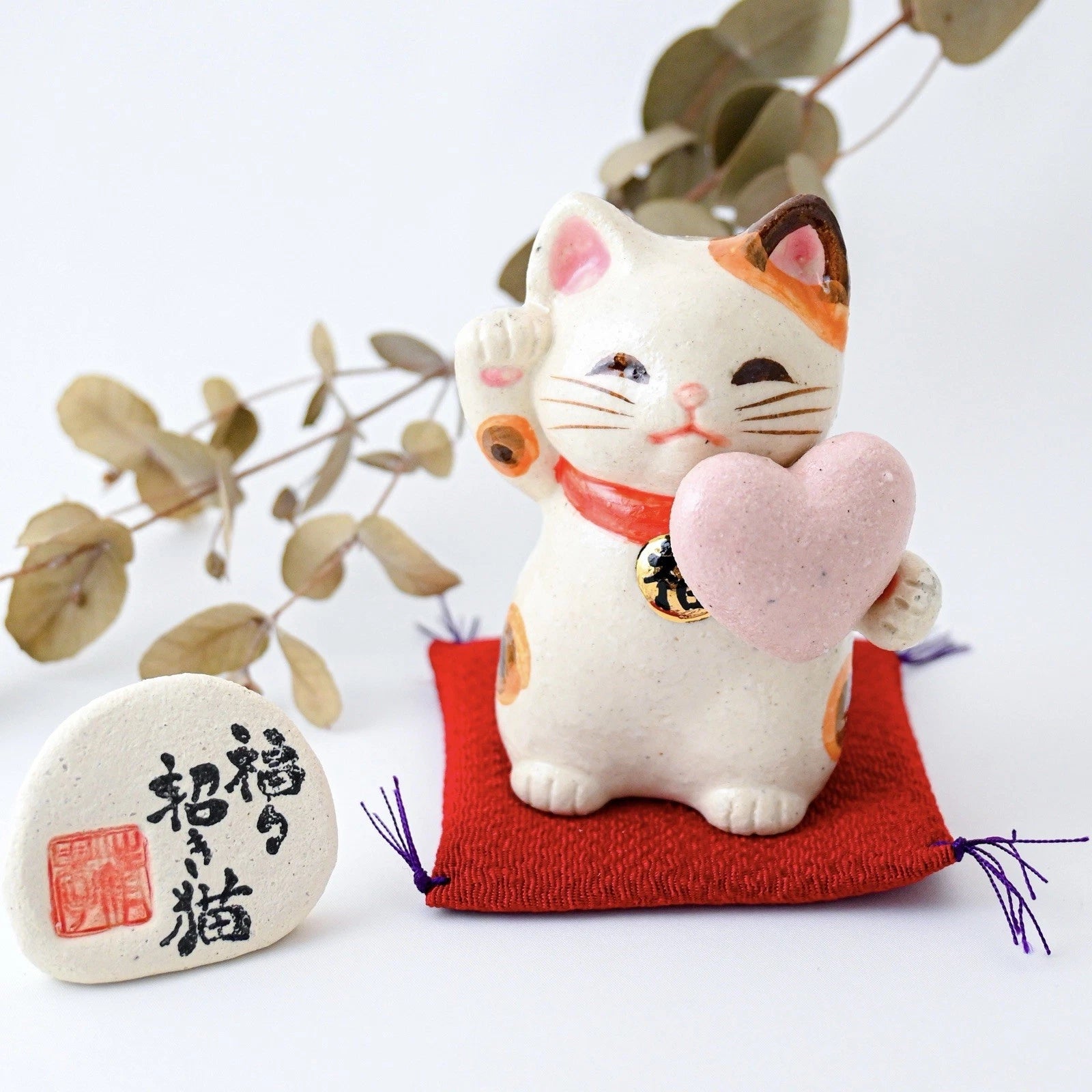 Japanese Sakura Pink Heart Maneki Neko Love & Lucky Cat - Seto Ware, Craft Yuu-Ki