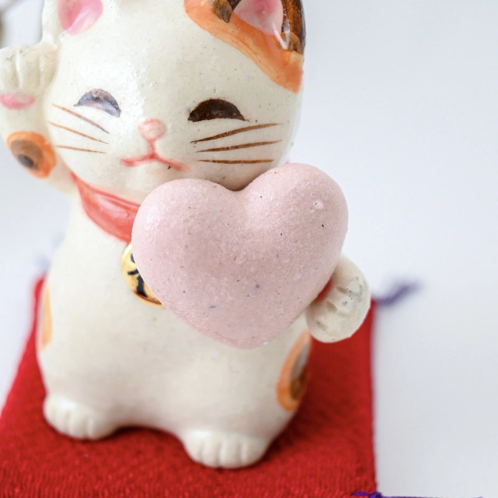 Japanese Sakura Pink Heart Maneki Neko Love & Lucky Cat - Seto Ware, Craft Yuu-Ki