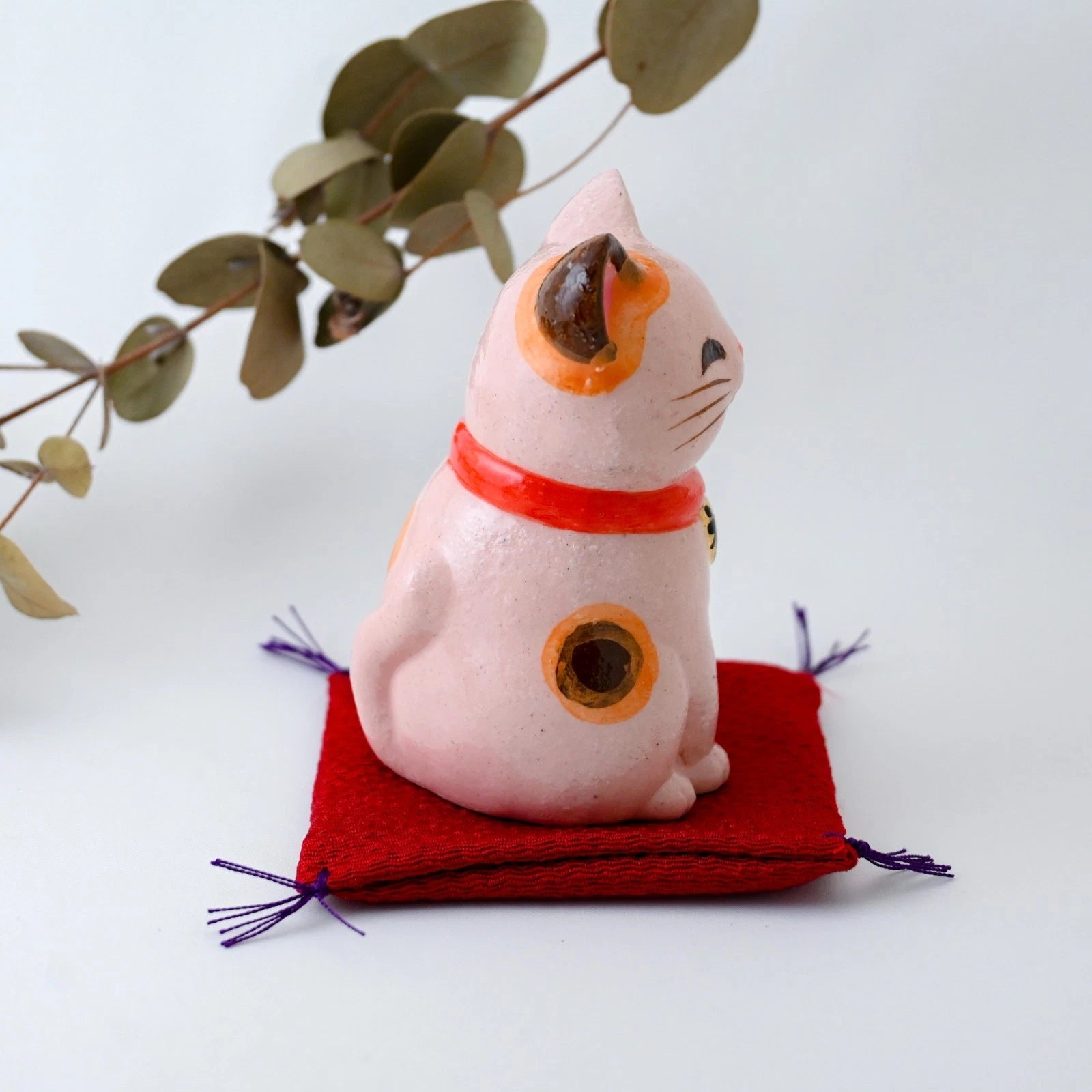 Japanese Sakura Pink Maneki Neko Lucky Cat Right Paw - Seto Ware, Craft Yuu-Ki