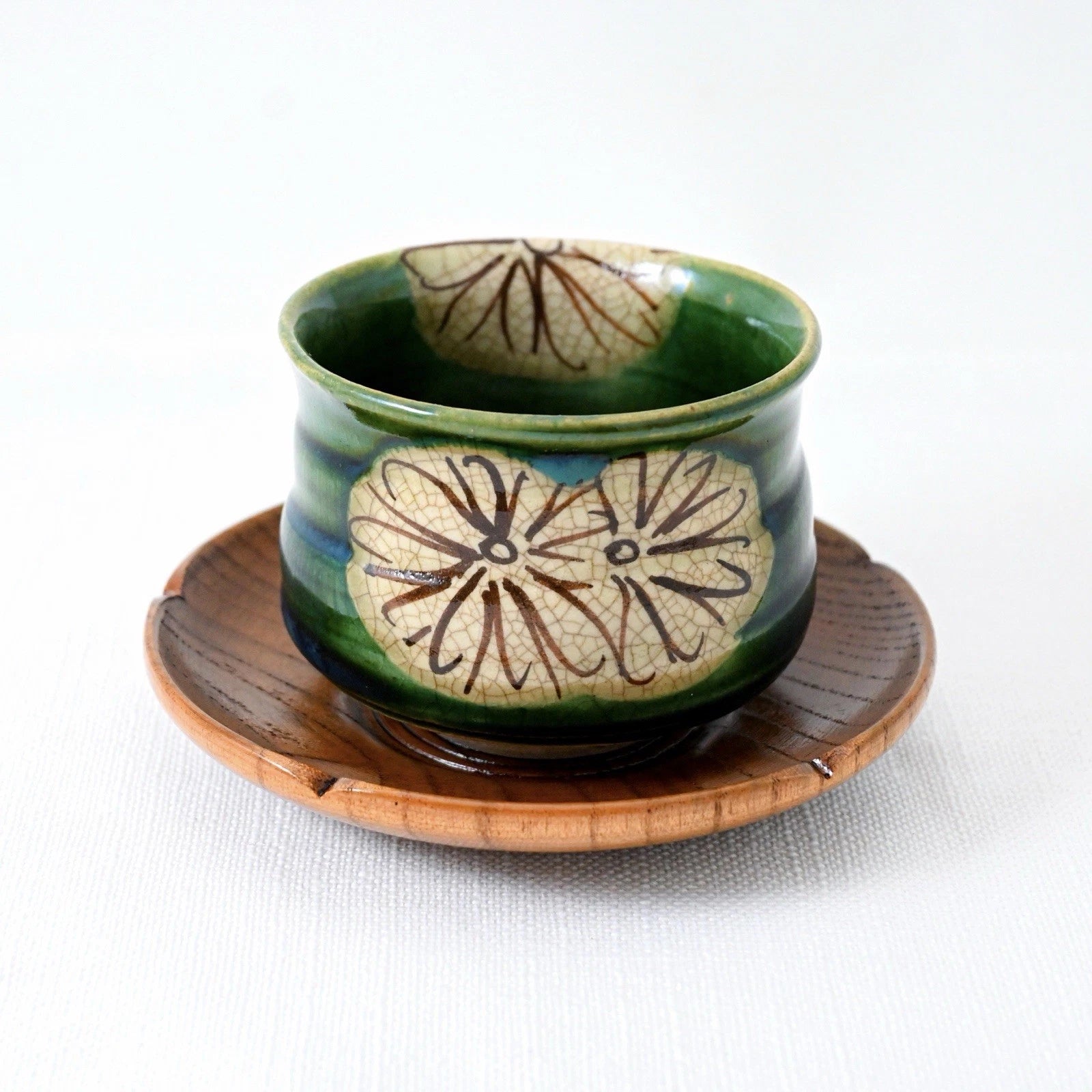 Kumidashi Oribe Chrysanthemum Yunomi Tea Cup Saucer